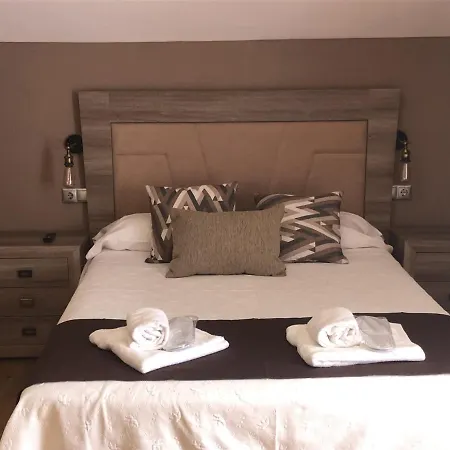 A Casa De Abaixo Holiday home *