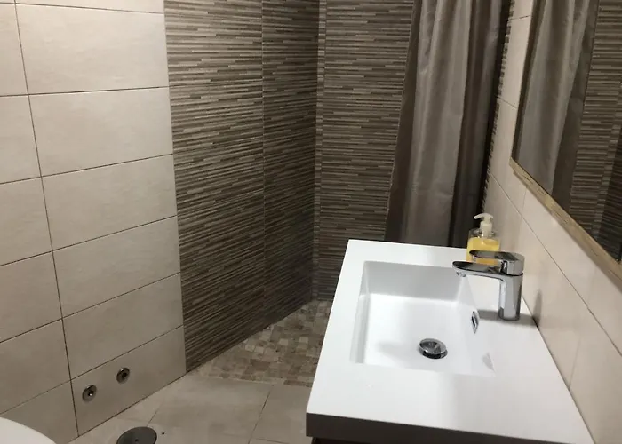 A Casa De Abaixo * Cuntis